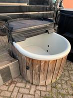 Hottub en ijsbad | elektrisch | 2 persoons, Ophalen, Zo goed als nieuw, Verwarming
