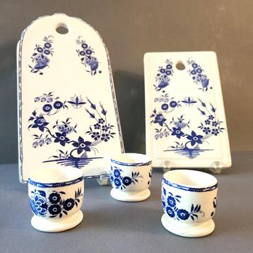 ️ ✔️Boch Grand Bouquet 2 broodplanken + 3 eierdopjes beschikbaar voor biedingen