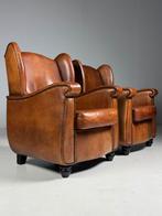 Set van 2 schapenleren clubfauteuils, Ophalen, Zo goed als nieuw