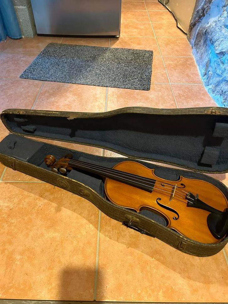 Prachtige oude viool volledig gerestaureerd, Musique & Instruments, Instruments à cordes frottées | Violons & Altos, Comme neuf