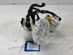 BRANDSTOFPOMP BMW 8 serie (G15) (01-2018/-) (785699703), Auto-onderdelen, Gebruikt, BMW