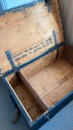 Grand coffre en bois, Ophalen, Gebruikt, 50 tot 100 cm, Metaal