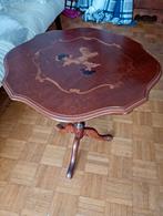 Table ancienne en bois, table d'appoint, fleur, noyer, Antiek, Engels, Moins de 55 cm, 45 à 60 cm, Enlèvement