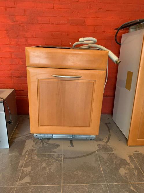 keukenset: Miele vaatwasser - Siemens koelkast - ladekast, Huis en Inrichting, Keuken | Keukenelementen, Gebruikt, 50 tot 100 cm