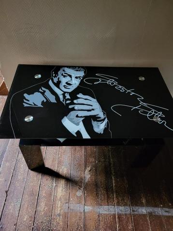 Table de salon Sylvester stallone, Enlèvement, Comme neuf