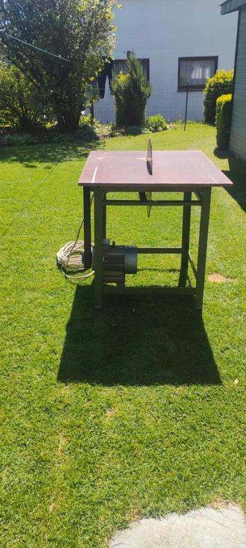 Scie circulaire à bois, 1200 watts ou plus, 70 mm ou plus, Enlèvement, Utilisé