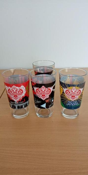 Verres Smirnoff 4 morceaux de Vodka, Enlèvement, Neuf, Verres et Verres à shot