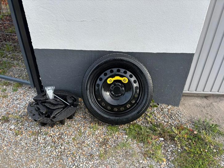 Volvo-reservewiel (125/80R17 99H) complete nieuwe band, Auto diversen, Aanhangwagen-onderdelen, Nieuw, Ophalen