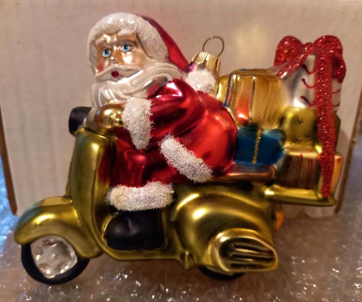 Kerstbal Vespa kerstman, Diversen, Kerst, Nieuw, Ophalen of Verzenden