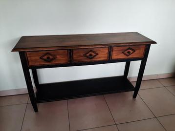 Dressoir beschikbaar voor biedingen