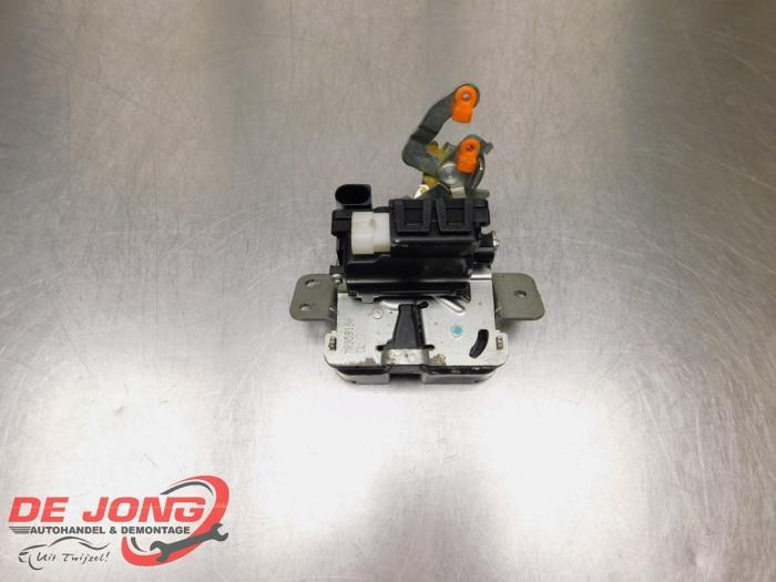 Slotmechaniek Achterklep van een Mitsubishi Colt, Gebruikt, -, -, Ophalen of Verzenden