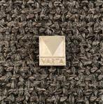 PIN - VARTA - BATTERIJ - BATTERIE, Envoi, Utilisé, Autres sujets/thèmes, Insigne ou Pin's