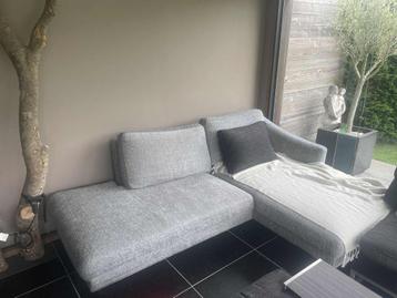 hoeksalon 2m25x1m70 beschikbaar voor biedingen