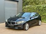 BMW 118 i Aut. LED/ Lane-assist/Navi/Carplay/12 m Garantie, Automaat, Zwart, 3 cilinders, 103 kW