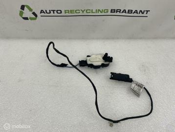 Stelmotor Met Kabel Front Lamellen BMW 9319918 beschikbaar voor biedingen