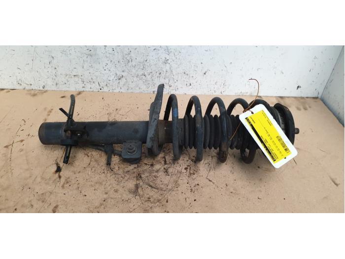 Barre amortisseur avant gauche d'un Peugeot 207, Autos : Pièces & Accessoires, Suspension & Châssis, Peugeot, Utilisé, 3 mois de garantie