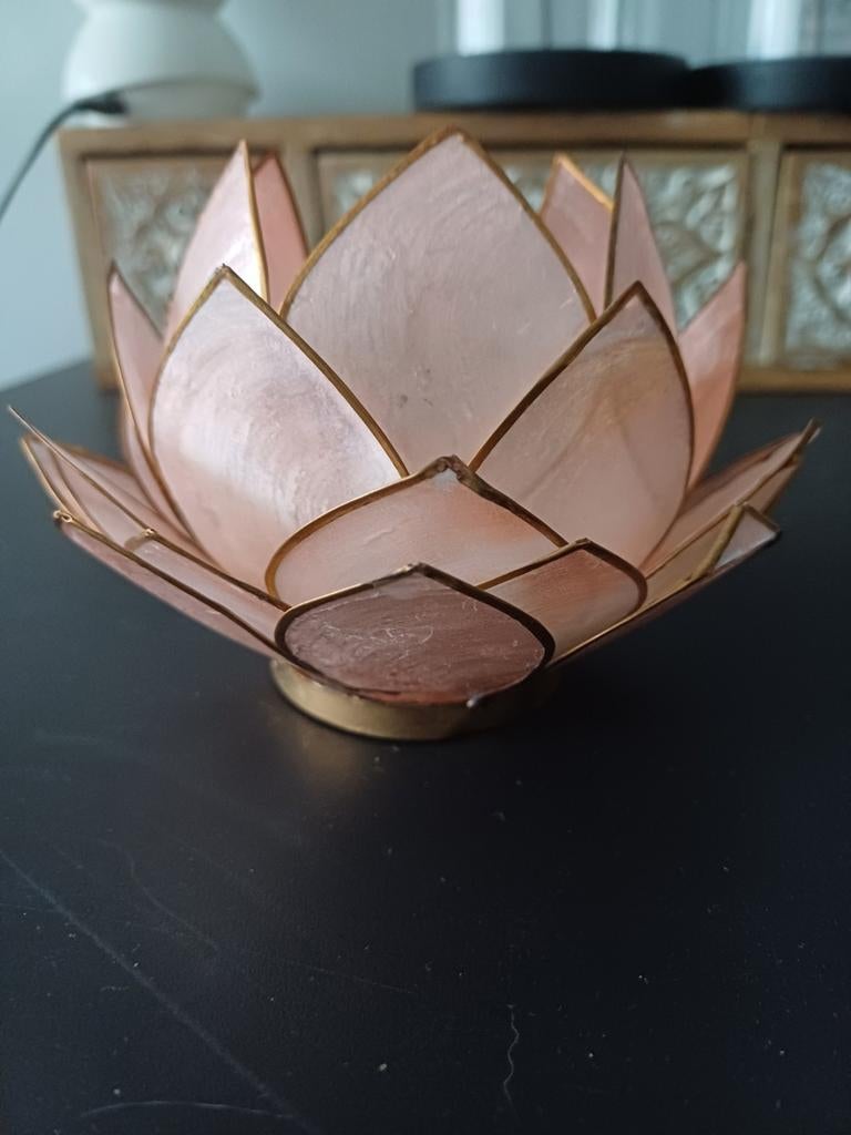 Photophore Maisons du Monde lotus, Maison & Meubles, Lampes | Abat-jour, Comme neuf