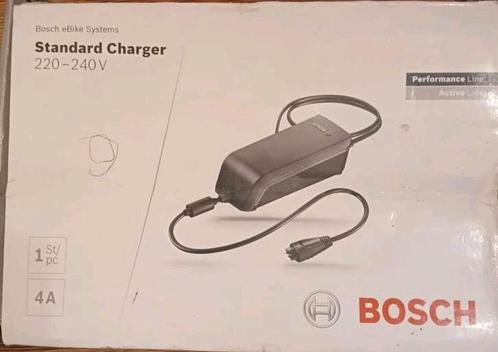 Chargeur standard du système Bosch E-Bike : 220-240 V, Vélos & Vélomoteurs, Accessoires vélo | Batteries de vélo, Comme neuf, Enlèvement ou Envoi