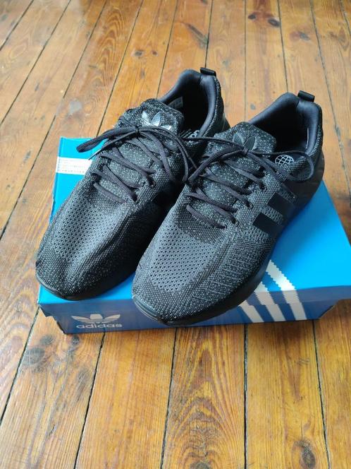 Adidas loopschoenen maat 46, Sport en Fitness, Loopsport en Atletiek, Zo goed als nieuw, Hardloopschoenen, Hardlopen, Adidas, Ophalen