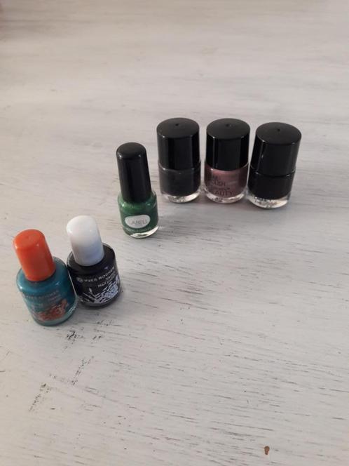 6 kleine nagellakken, Handtassen en Accessoires, Uiterlijk | Cosmetica en Make-up, Gebruikt, Accessoires, Handen en Nagels, Overige kleuren