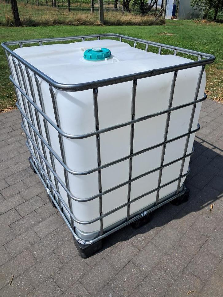 IBC-container 1000 en 600 liter, plastiek palletten, Tuin en Terras, Regentonnen, Zo goed als nieuw, Metaal, 150 liter of meer