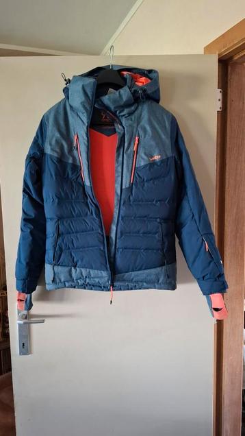 Decathlon ski-jas maat M beschikbaar voor biedingen