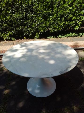 Table à manger en marbre dia 120 cm - type Knoll, Maison & Meubles, Tables | Tables à manger, Quatre personnes, Rond, 100 à 150 cm