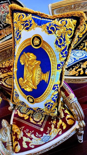 Versace - Groot kussen Gianni Versace beschikbaar voor biedingen