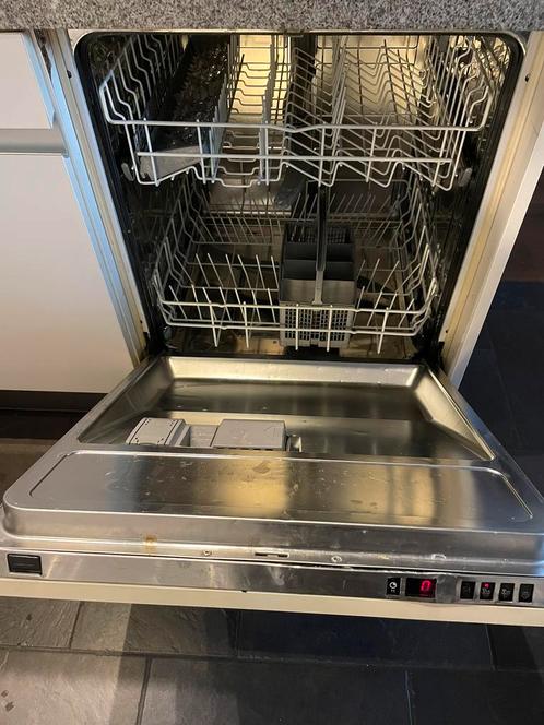 Vaatwasser Atag goed werkend VA 9411QT, Elektronische apparatuur, Vaatwasmachines, Gebruikt, 85 tot 90 cm, Energieklasse A of zuiniger