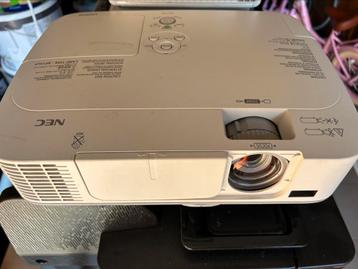 NEC 3LCD projector beschikbaar voor biedingen