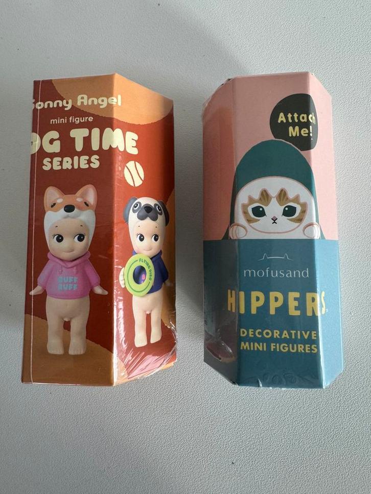 Sonny angel dog time + Hipper Mofusand cat, Verzamelen, Poppetjes en Figuurtjes, Zo goed als nieuw, Ophalen of Verzenden