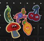 Lot de 5 pins – comme Neuf, Enfants & Bébés, Accessoires de mode pour enfants, Enlèvement ou Envoi, Comme neuf, Geen merk