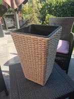 2 rotan plantenbakken, Minder dan 60 cm, Ophalen of Verzenden, Zo goed als nieuw, Overige vormen