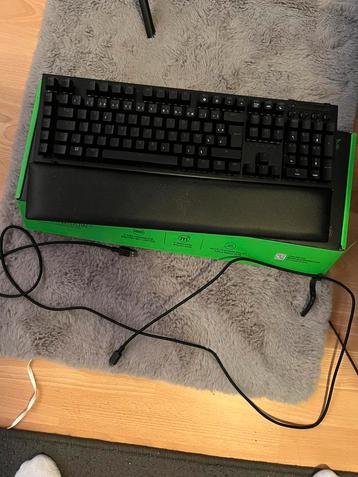 Razer Blackwidow V4 beschikbaar voor biedingen