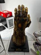 HOT TOYS LMSS 1, Gant Thanos taille reelle !, Verzamelen, Lord of the Rings, Ophalen of Verzenden, Zo goed als nieuw