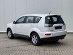 ✅Mitsubishi Outlander 2.0i Invite 2WD GARANTIE Propere Staat, Auto's, Mitsubishi, Voorwielaandrijving, 1998 cc, Stof, Zwart