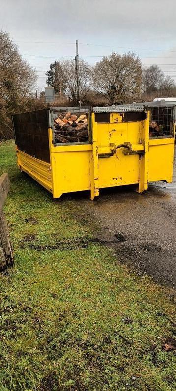 container conteneur beschikbaar voor biedingen