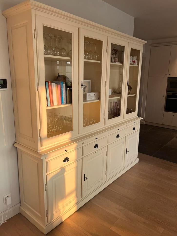 Landelijke buffetkast - cremekleurig, Huis en Inrichting, Kasten | Buffetkasten, Zo goed als nieuw, 200 cm of meer, 200 cm of meer