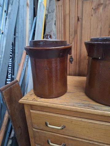 Zuurkoolpot beschikbaar voor biedingen