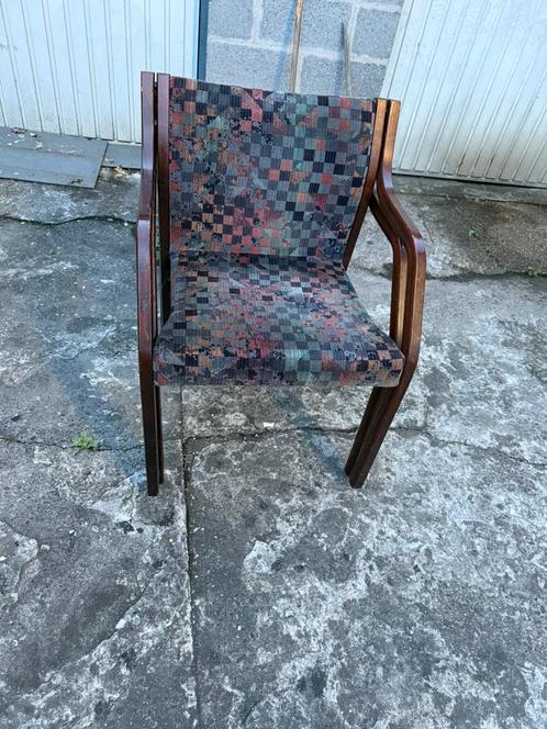 Handige stapelstoelen (makkelijk op te bergen), Huis en Inrichting, Stoelen, Zo goed als nieuw, Ophalen