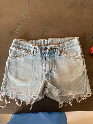 Short Wrangler taille 28-34, Wrangler, Enlèvement ou Envoi, Comme neuf, Bleu