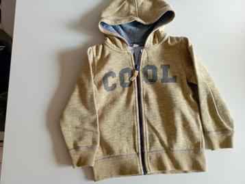 MOOIE PULL + T-shirt maat 104 COOL beschikbaar voor biedingen