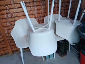 Set van 4 design tuinstoelen (PVC kuipje metalen poten), Tuin en Terras, Ophalen, Gebruikt