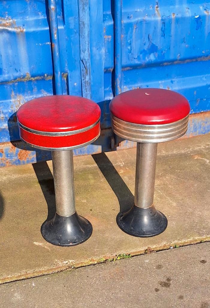 2 x originele USA draaikruk, kruk, dinerkruk uit 50'r jaren., Huis en Inrichting, Barkrukken, Gebruikt, 60 tot 90 cm, Hout, Kunststof