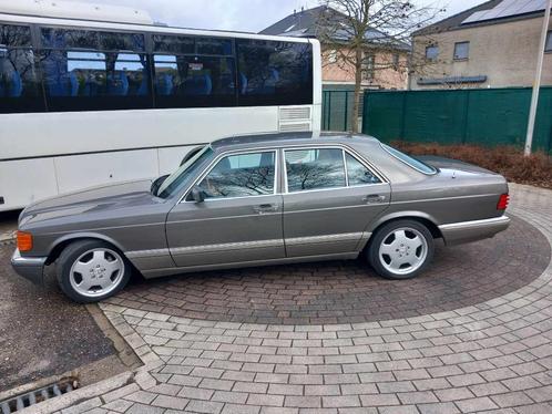 OLDTIMER MERCEDES S 260 W126, Auto's, Oldtimers, Particulier, Mercedes-Benz, Benzine, Berline, 4 deurs, Automaat, Bruin, Zwart