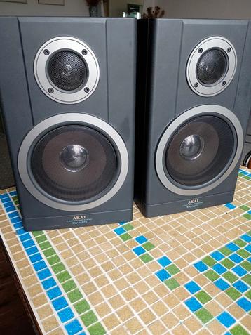 2 AKAI LUIDSPREKERS beschikbaar voor biedingen