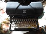 vieille machine à écrire, Enlèvement ou Envoi