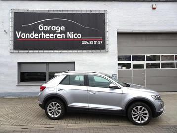 Volkswagen T-Roc 1.5 TSI Style DSG CAMERA,ALCANTARA,DODEHOEK beschikbaar voor biedingen