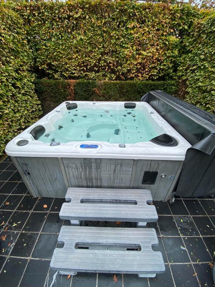 Jacuzzi balboa, Tuin en Terras, Bubbelbaden en Hottubs, Gebruikt, Vast, Afdekzeil, Filter, Pomp, Trap, Ophalen