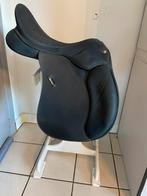 Zwart Wintec veelzijdigheidszadel 2000 (cair) – 17 inch, Dieren en Toebehoren, Paarden en Pony's | Zadels, Ophalen, Zo goed als nieuw